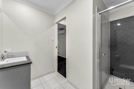 Property photo of 8/8 Highlands Street Yarrabilba QLD 4207