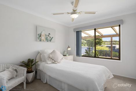 Property photo of 2 Berwick Court Arundel QLD 4214
