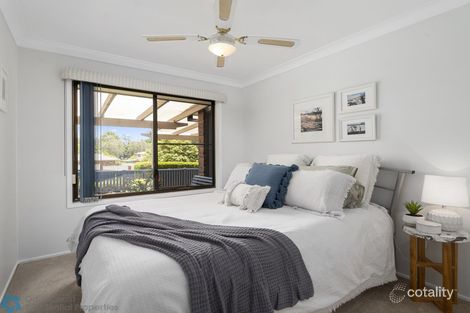 Property photo of 2 Berwick Court Arundel QLD 4214