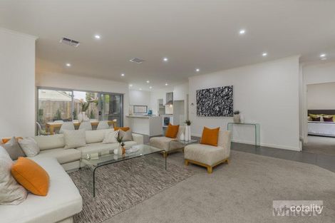 2/28-32 Russell St, Newtown, VIC 3220