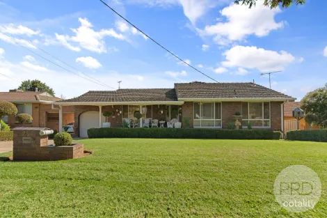 Property photo of 78 Mimosa Drive Mount Austin NSW 2650