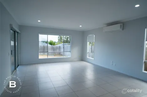 Property photo of 8 Priestly Place Redbank QLD 4301