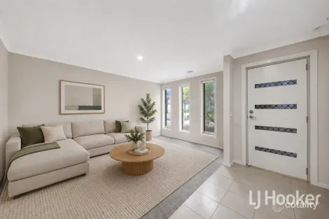 Property photo of 14 Riverina Boulevard Brookfield VIC 3338