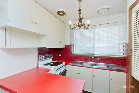 Property photo of 9 Ozone Crescent Bell Park VIC 3215