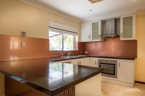 Property photo of 20 Huxley Court Camillo WA 6111
