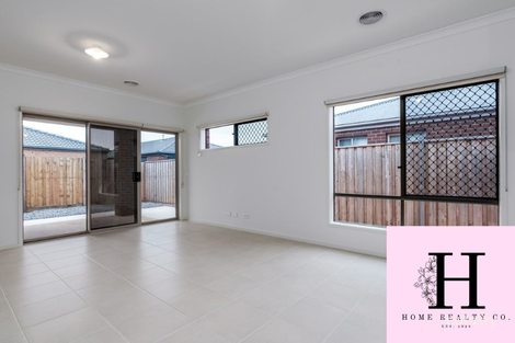 Property photo of 10 Baron Road Thornhill Park VIC 3335