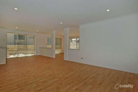Property photo of 15 Meneguz Drive Tapping WA 6065