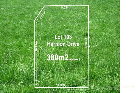 51 Harmon Dr, Drouin, VIC 3818