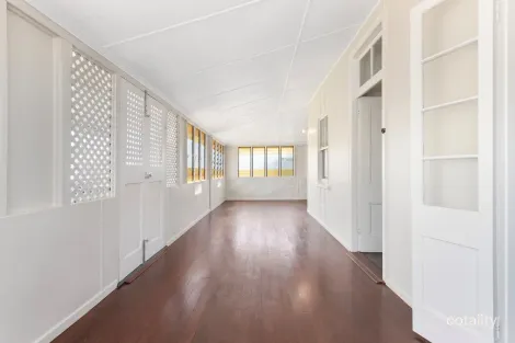 Property photo of 35 Flint Street North Ipswich QLD 4305