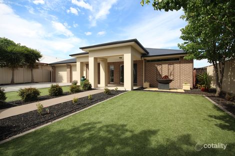 Property photo of 2 Oliver Court Horsham VIC 3400