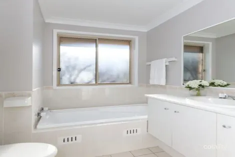 Property photo of 2/20 Hollingsford Crescent Carrington NSW 2294