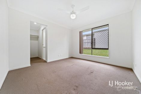 Property photo of 60 Skyblue Circuit Yarrabilba QLD 4207