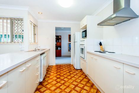 Property photo of 39 Blue Grass Crescent Eight Mile Plains QLD 4113