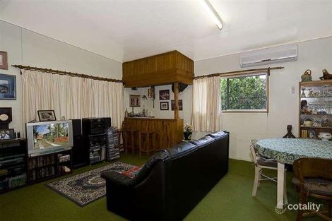 Property photo of 11 Spectrum Avenue Rainbow Beach QLD 4581