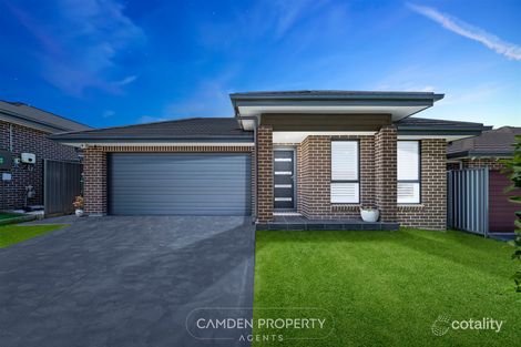 11 Starke St, Spring Farm, NSW 2570