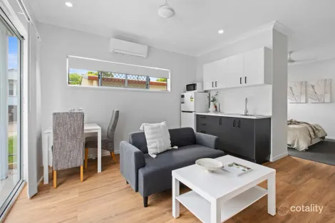 87 Southwick St, Wynnum, QLD 4178