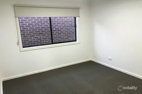 Property photo of 32 Grandvista Boulevard Werribee VIC 3030