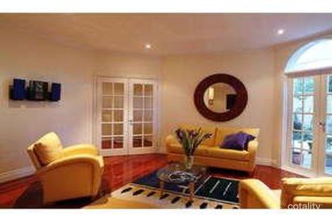 18a New St, Hampton, VIC 3188