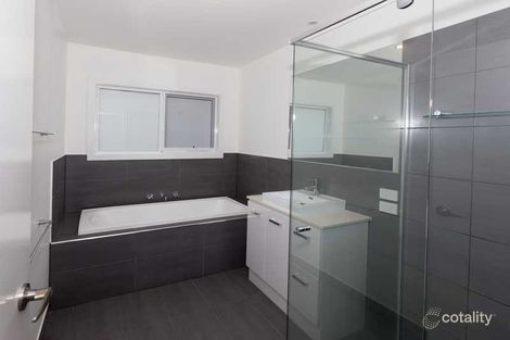 Property photo of 14 Belvedere Court Gembrook VIC 3783