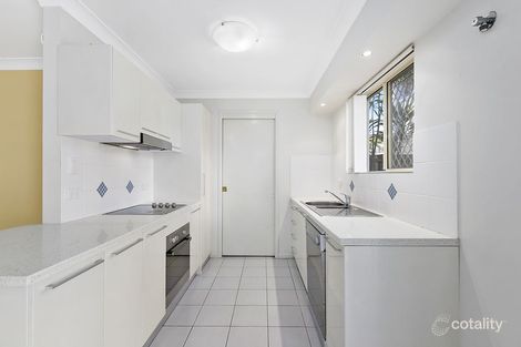 Property photo of 2/15 Howsan Street Mount Gravatt East QLD 4122