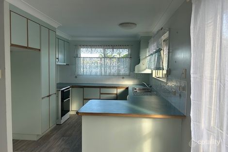 Property photo of 4 Dolphin Crescent Taranganba QLD 4703