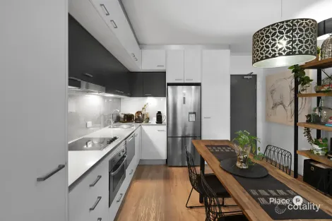 Property photo of 39/89 Lambert Street Kangaroo Point QLD 4169