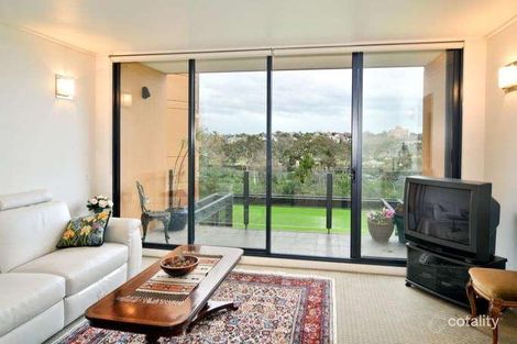 65/8 Wallen Rd, Hawthorn, VIC 3122