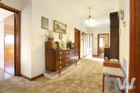 Property photo of 26 Highview Parade Hamlyn Heights VIC 3215