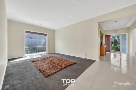 Property photo of 7 Lily Way Skye VIC 3977