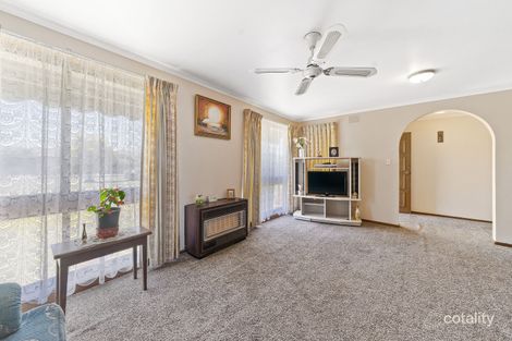 Property photo of 2/17 Tucker Street Cranbourne VIC 3977