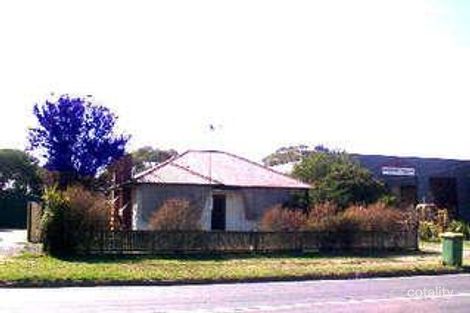 8 Racecourse Rd, Pakenham, VIC 3810