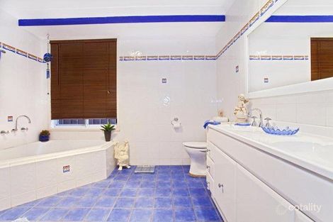 Property photo of 35 Phoenix Crescent Erskine Park NSW 2759