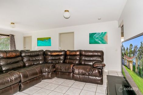 Property photo of 17 Timperley Court Marsden QLD 4132