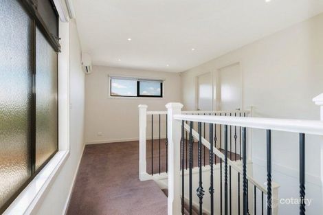 Property photo of 1/18 Lincoln Avenue Glen Waverley VIC 3150
