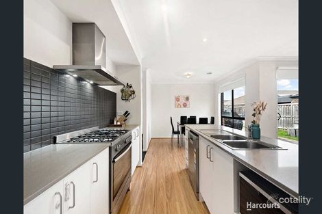 Property photo of 4 Jazz Court Pakenham VIC 3810