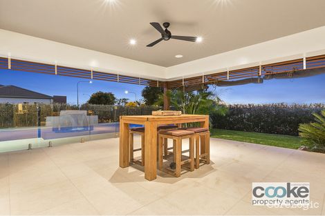 Property photo of 2 Laird Avenue Norman Gardens QLD 4701