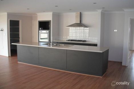 Property photo of 2 Nornt Link Dalyellup WA 6230