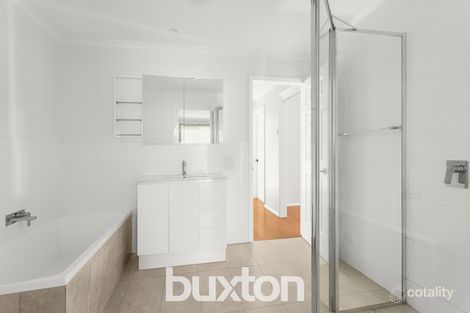 Property photo of 25 Royal Road Bonbeach VIC 3196