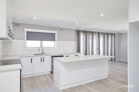 Property photo of 59 Northcott Parade Mount Austin NSW 2650