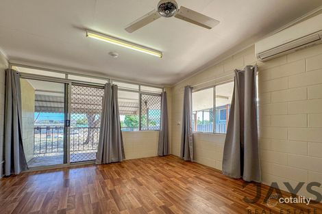 2/29 Hinkler Cres, Sunset, QLD 4825