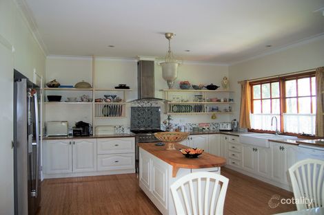 Property photo of 33 Calmwaters Crescent Macleay Island QLD 4184