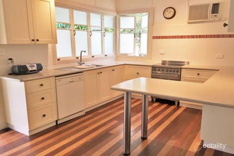 Property photo of 9 Crowther Street Whitfield QLD 4870