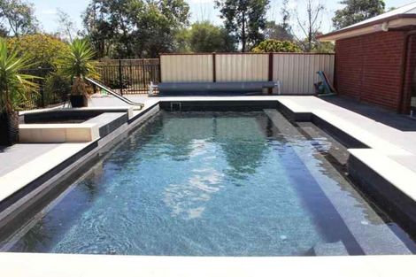 Property photo of 126 River Road Kialla VIC 3631