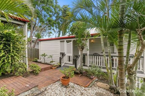 Property photo of 120 Hawthorne Road Hawthorne QLD 4171