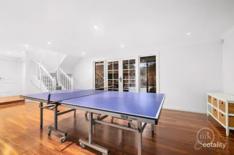Property photo of 2 Wattle Grove Eltham VIC 3095