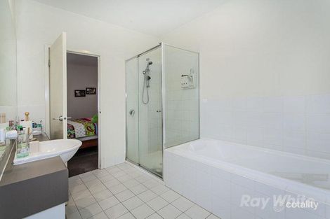 Property photo of 2 Lee Parade Mitcham VIC 3132