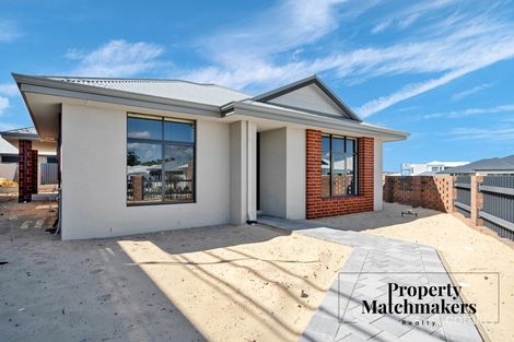 105 Lycaste Pde, Treeby, WA 6164