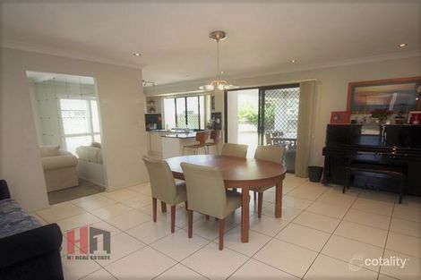 Property photo of 11 Hilas Circuit Sunnybank Hills QLD 4109