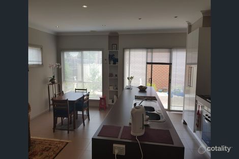 Property photo of 2/28 Logan Street Hamlyn Heights VIC 3215