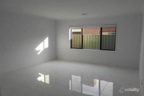 Property photo of 20 Cormorant Boulevard Kialla VIC 3631